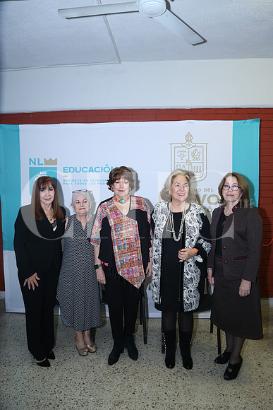 Teresita de Jesús, Ramona Guadalupe Vallejo, Sofialetica Morales, Liliana Melo de Sada y Daria Elizondo 2
