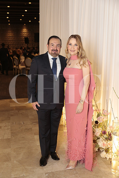Luis Alonso de la Garza Martinez y Sandra Salas 3