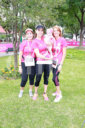 Norma Cavada de Cantú, Cristina Gutiérrez de Montemayor, Michelle Montemayor y Mane Chapa de Domínguez