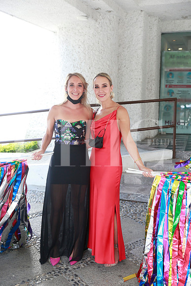 Nancy Macos y Mariel Marcos (4)