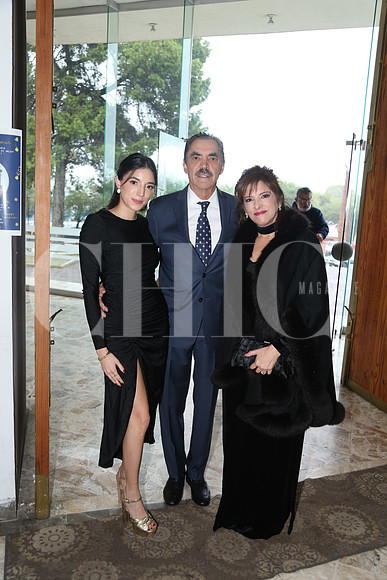 Fernanda González, Javier González y Rebeca Lobeira 1