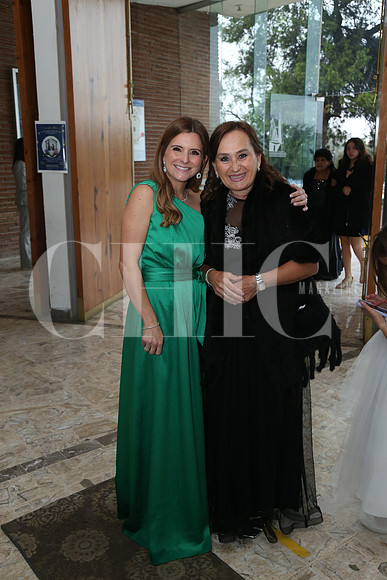 Mónica Lobeira de Elosúa y María Eugenia Escamilla