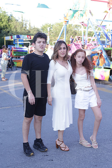Jesús Machado, Grisely Jaramillo y Estefania Machado 1