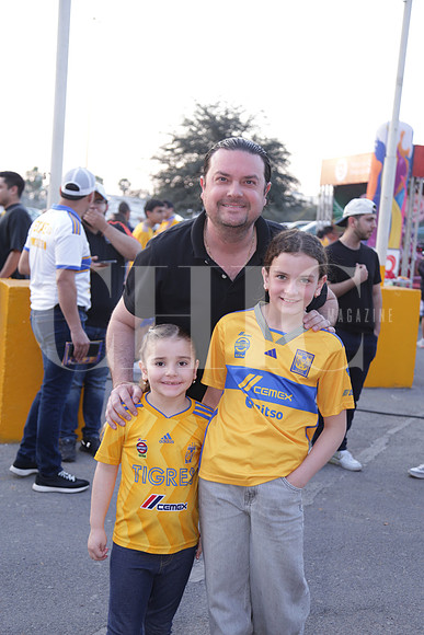 Chuy Garza, Ale Garza e Isa Garza 0