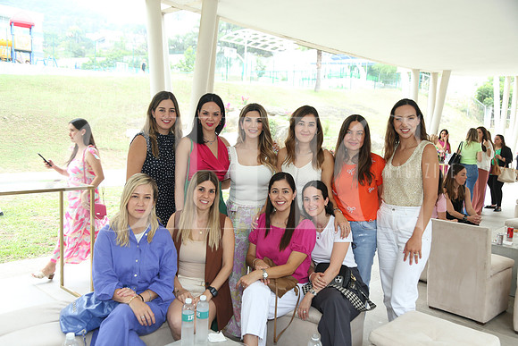 Ileana Manrique, Jesica Cedillo, Antonella Michelena, Andrea Lomeli, Melisa Ofarril, Brenda Gutiérrez, Alejandra Gutíerrez, Mari Barquin, Adriana Guerra y mariana Decresenso1