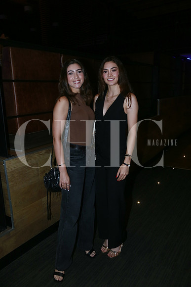 Mariana Safi y Emilia De la Garza (3)