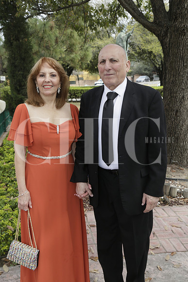 Leticia Treviño y Adrián Rodríguez
