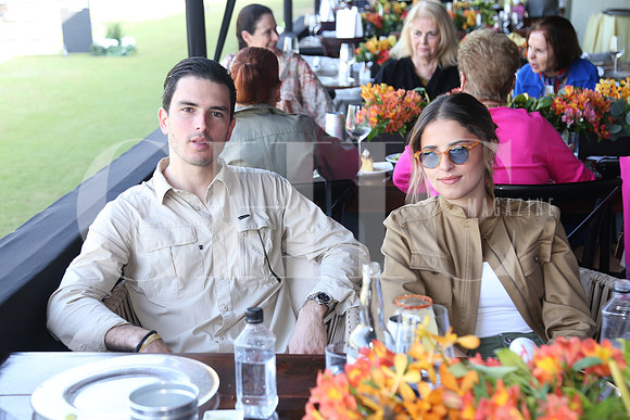 Mikcy Zertuche y Fernanda Doris
