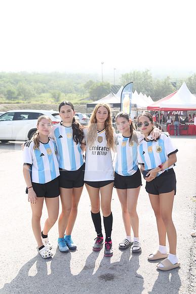 Andrea Colyer, Eva Miselem, Camila Miramontes, Nina García y Alexa Lafontaine0