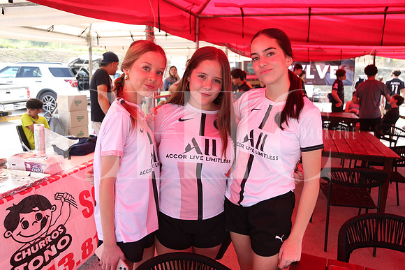 Renata Garcia, Nany Bustamante y Gretel Fernández 0