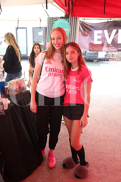 Eugenia Zertuche y Sofia Sillas 0