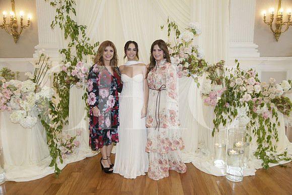 Claudia Serna de Ortíz, Karina Lozano y Karla Aguilar de Lozano. (2)
