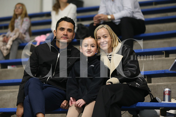 Mauricio Muñoz, Matilda Muñoz y Marifer Felix 0
