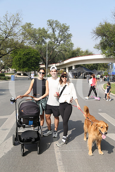 Juliana Valdes, Alvaro Llaguno y Cecila Llaguno0