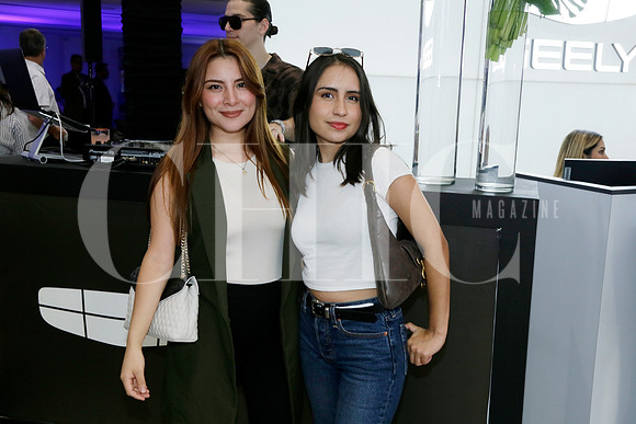 Gabriela Hernández y Laura Morales