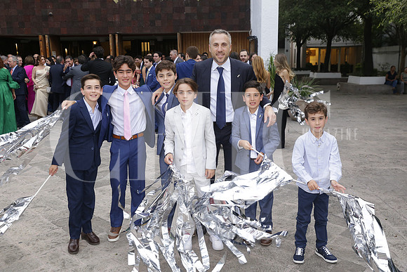 Diego Jimenez, Joaquin Garza, Domingo Farias, Santiago Farias, Domingo Farias, Andres Jimenez, Alejandro Jimenez y Gonzalo Farias 4
