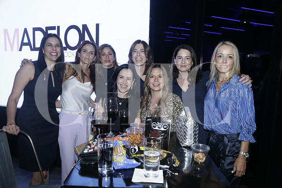 Sofia Benavente, Maruca Valdés, Maru Guzmán, Cristinne Aubert, Brenda Doria, Jaqueline Brunel, Lety Canales y Vero Benites