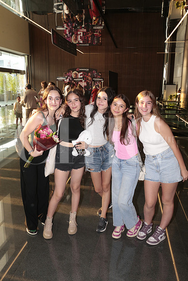 Fernanda Sada, Denisse Fernandez, Carolina Azcunaga, Emma Restrepo y Gaby Martinez 3