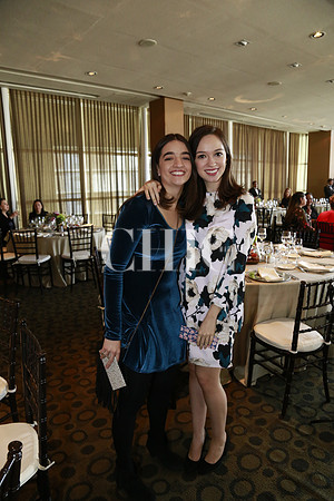 Mónica Meza y Mariana Garza