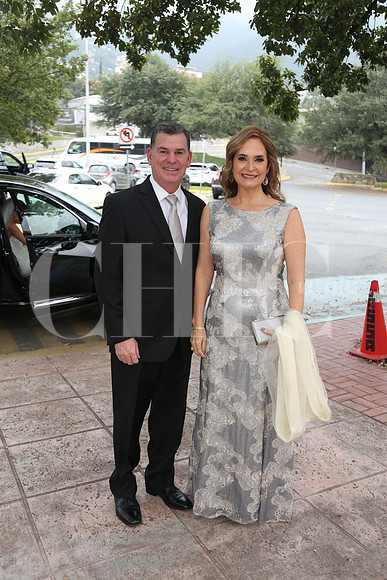 Fernando Elizondo y Ana Lucia Llano de Elizondo