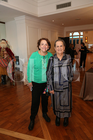 María Amalia Dávila y Lupita de Villarreal