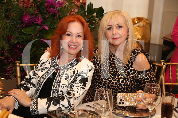 Norma de la Garza y Nelda Villarreal