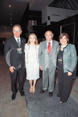 Ángel Casán, Aurora Cavazos, Javier Benítez y Virginia González