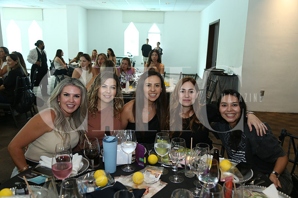 Mayra Mata, Estefania González, Nancy López, Debora Pierce y Carmen Garza 0