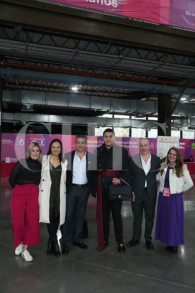 Mariana Ocaña, Daniela Bravo, Hugo Hernández, Juan José López, Carlos Herrero y Denis Lira 0