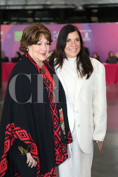 Sofia Leticia Morales y Lorenia Canavati 1