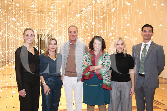 Caty Zambrano, Ana Bárbara Caballero, Mauricio Lobeira, Tatyana Piomentel, Loreto Villarreal y Arturo Ramírez 3