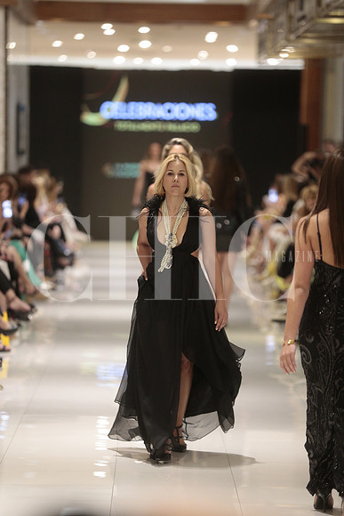 Desfile ya puedo escucharte 388