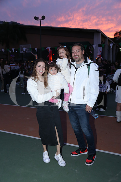 Claudia Barbosa, María Regina Garate, Ricardo Garate y Valentina Garate