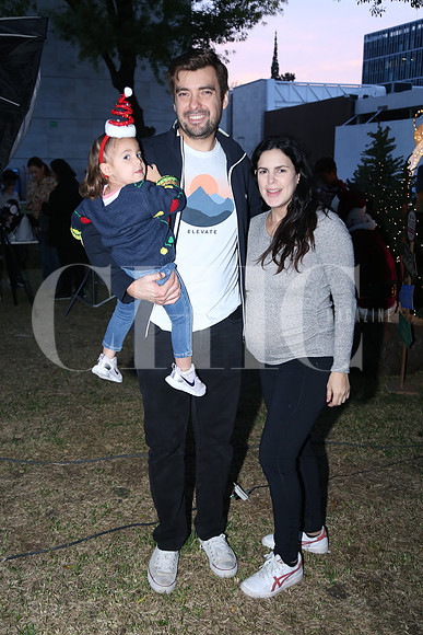 Anahi Garza, Efrain Lozano y Valeria Lozano 1