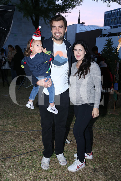 Anahi Garza, Efrain Lozano y Valeria Lozano 0