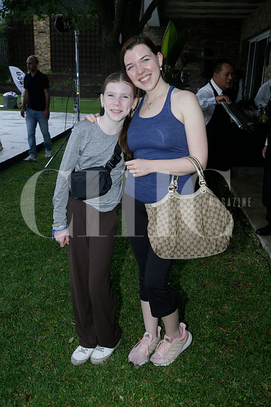 Isabella Elizondo y Sofia Elizondo (2)