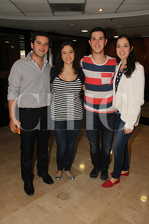 Adrián Robles, Elisa González, Carlos González y Alejandra Taufich