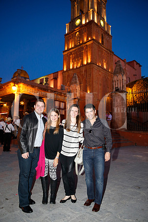 José Carlos Robles, Gaby Montemayor, Olga Prieto y Bernardo Mendoza