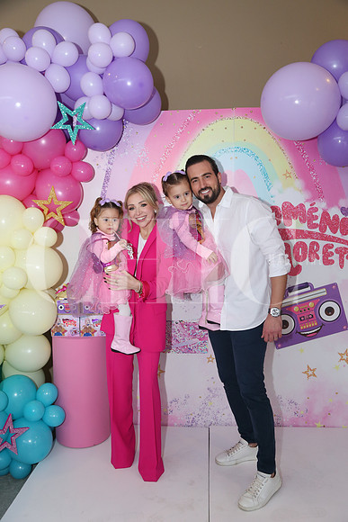 Sofia Salinas, Mario Blásquez, Doménica Blásquez y Loretta Blásquez 4
