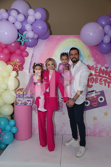 Sofia Salinas, Mario Blásquez, Doménica Blásquez y Loretta Blásquez 0