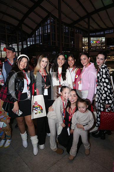 Mariana Leija, Karina de Hoyos, Dire Montejo,  Estefania Montejo, Andy Martínez, Ana Murillo, Regina Ordaz, Brenda Garza y Julieta Ordaz 1