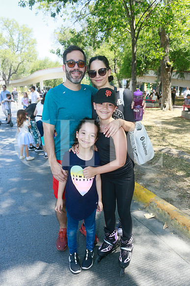 Gerardo Casso, Mine Cavazos, Eugenia  Casso y Julia Casso