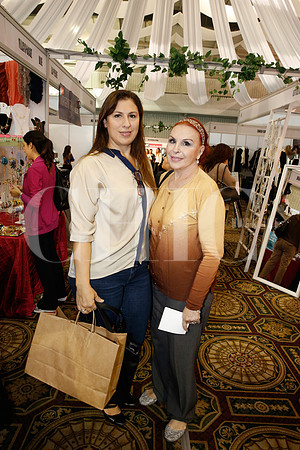 Sylvia Montemayor de Benítez y Mayra Denisse De Hoyos