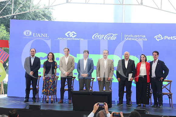 Jorge García Segovia, Mar Prian, Jaime Camara, Santos Guzmán, José Borda, Jaime Yesaki, María Fernanda Salinas y Jorge Morales9