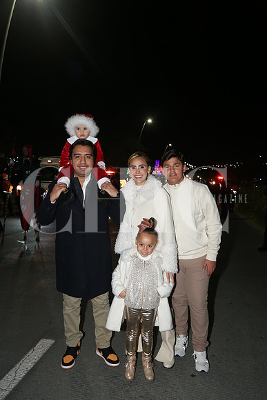 ALCALDE Y FAMILIA 6