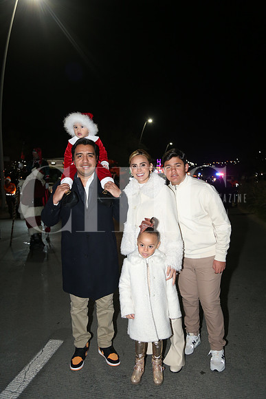 ALCALDE Y FAMILIA 12