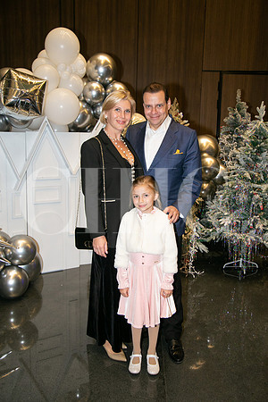 Olga Tulik, Fernando Santillan y Charlotte Santillan_