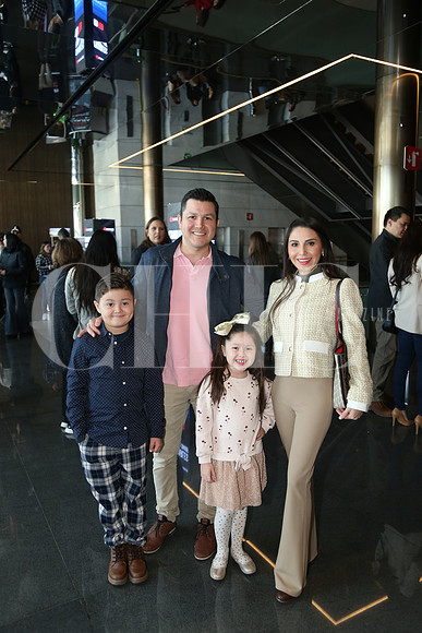 Leoardo González, Arturo González, Renata Gonzále y Marcela Manzo 0