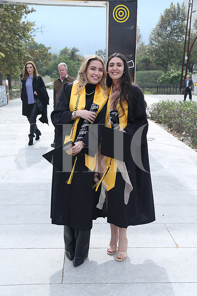 Ana Fer Ramírez y Ariana Lozano 0
