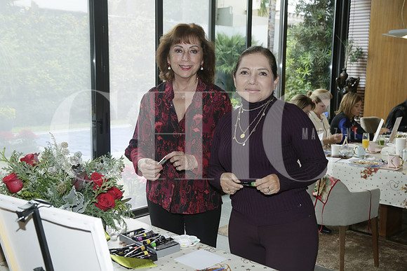 Doris Rosani y Ariadna Álvarez